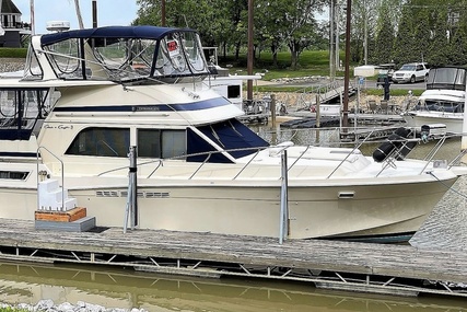 Chris-Craft Catalina 426 for sale in United States of America for $77,400 (£55,787)