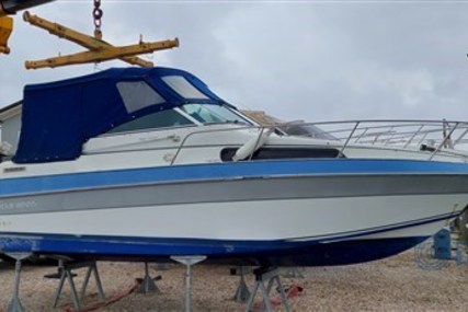 Four Winns 235 Vista for sale in Italy for €15,000 (£12,907)