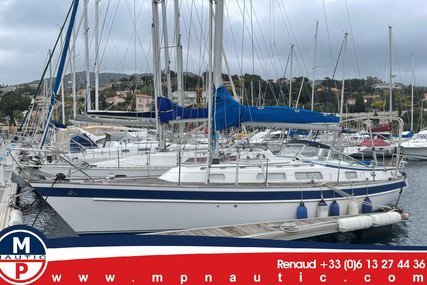 Hallberg-Rassy 34 for sale in France for €80,000 (£68,574)