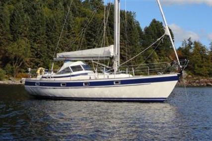 Hallberg-Rassy 352 for sale in United Kingdom for £75,000