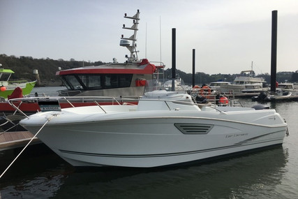 Jeanneau Cap Camarat 8.5 CC for sale in France for €55,000 (£47,026)