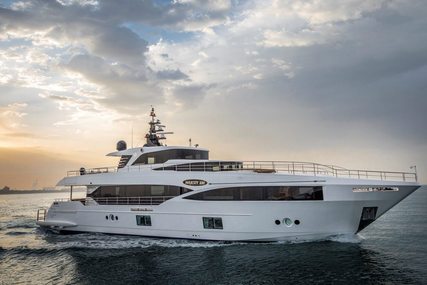 Majesty 100 for sale in United Arab Emirates for £650,000
