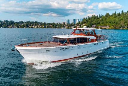 Chris-Craft Constellation for sale in United States of America for $495,800 (£354,632)