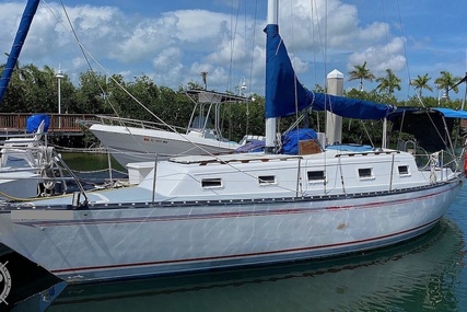 Hunter 33' Cherubini for sale in United States of America for $17,800 (£12,888)