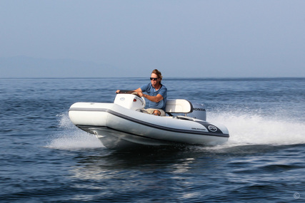 Walker Bay Generation 10 LTE with 4 Seat Console for sale in United Kingdom for £16,950