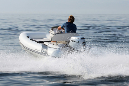 Walker Bay Generation 11 LTE with 4 Seat Console for sale in United Kingdom for £17,950