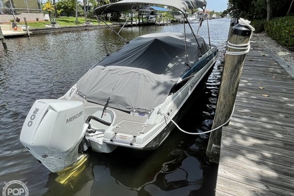 Crownline E 235 XS for sale in United States of America for $89,000 (£63,904)