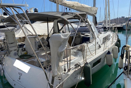 Beneteau Oceanis 41.1 for sale in France for €177,000 (£151,339)