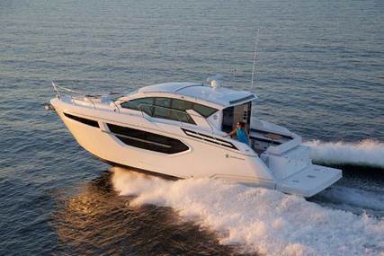 Cruisers Yachts 42 Cantius for sale in United States of America for $699,000 (£507,740)