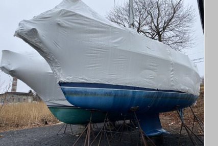 Hunter 33.5 for sale in United States of America for $19,500 (£14,001)
