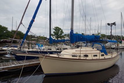 Island Packet 27 for sale in United States of America for $44,900 (£32,291)