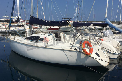 Jeanneau Sun Way 25 for sale in Italy for €23,000 (£19,666)