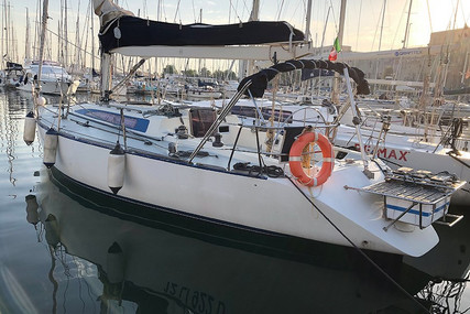 X-Yachts X-402 for sale in Italy for €45,000 (£38,283)