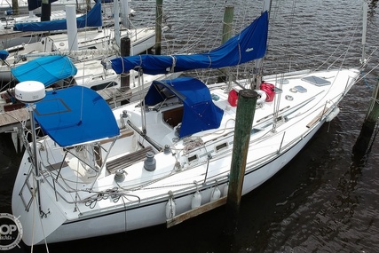 Hunter 40 Legend for sale in United States of America for $45,000 (£32,362)