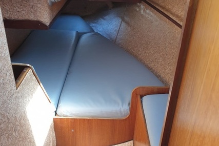 Jeanneau Fantasia 27 for sale in Spain for €13,500 (£11,530)