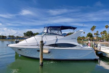 Carver Yachts 350 Mariner for sale in United States of America for $58,900 (£42,866)