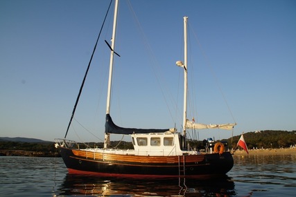 Bruce Roberts 36 for sale in Spain for €29,900 (£25,607)