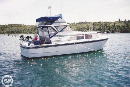Marinette 32 Hardtop Express for sale in United States of America for $18,000 (£13,351)