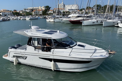 Jeanneau Merry Fisher 895 for sale in France for €149,800 (£127,441)