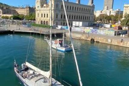 Ansa 42 Sailing Yacht for sale in Spain for €38,000 (£32,676)