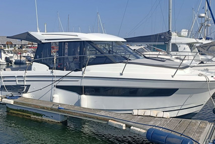Jeanneau Merry Fisher 895 for sale in France for €105,000 (£89,327)