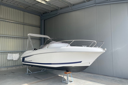 Beneteau Flyer 650 Sundeck for sale in France for €21,500 (£18,349)