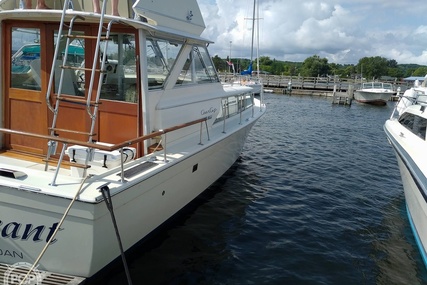 Chris-Craft 31 Commander Sedan for sale in United States of America for $20,250 (£16,199)