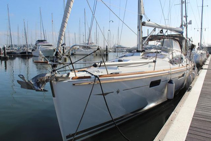 Jeanneau Sun Odyssey 42 DS for sale in Portugal for €145,000 (£123,731)
