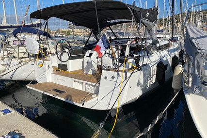 Jeanneau Sun Odyssey 410 for sale in France for €349,225 (£293,874)