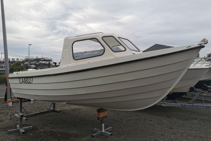 Orkney 590 for sale in France for €9,990 (£8,525)
