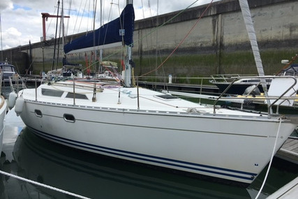 Jeanneau Sun Odyssey 33i for sale in France for €36,000 (£30,294)