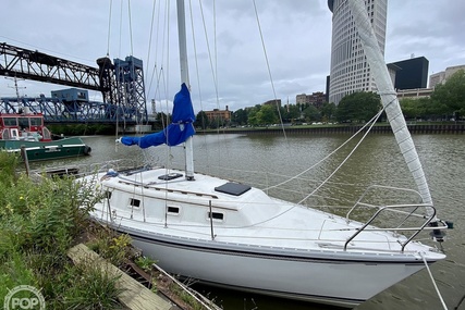 Hunter 31 for sale in United States of America for $8,900 (£7,263) Hunter 31 for sale in United States of America for $8,900 (£7,263)
