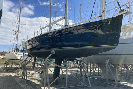 Beneteau First 36.7 for sale in Portugal for €70,000 (£59,732)
