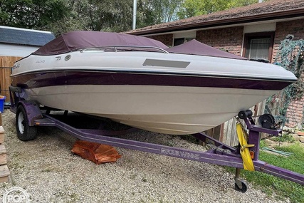 Four Winns Horizon RS for sale in Canada for $23,500 (£13,454)