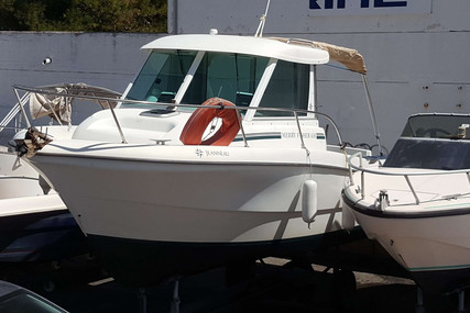 Jeanneau Merry Fisher 635 for sale in France for €18,500 (£15,800)