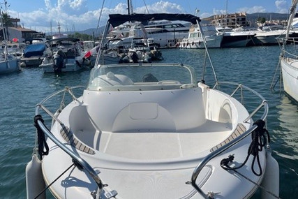 Jeanneau Cap Camarat 625 WA for sale in France for €20,000 (£16,862)