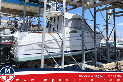Beneteau Antares 680 HB for sale in France for €29,000 (£24,691)