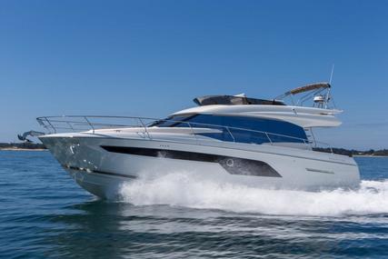 Prestige 520 for sale in Hong Kong for $1,131,200 (£819,847)