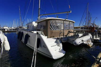 Lagoon 450 for sale in France for €390,000 (£328,186)