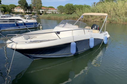 Jeanneau Cap Camarat 755 WA for sale in France for €27,000 (£23,123)