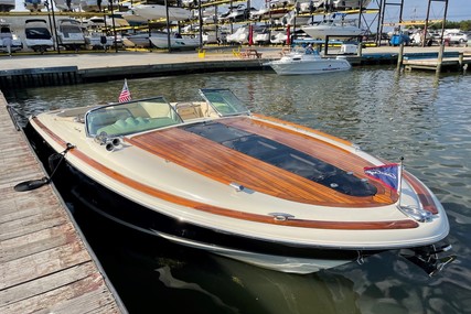 Chris-Craft Corsair 32 for sale in United States of America for $252,500 (£184,761)