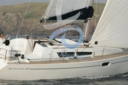 Jeanneau Sun Odyssey 36i for sale in Italy for €75,000 (£63,338)