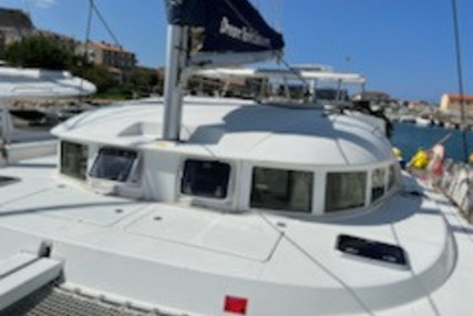 Lagoon 380 for sale in France for €218,000 (£183,793)