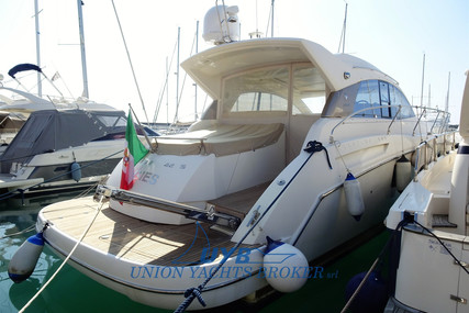Prestige 42 S for sale in Italy for €208,000 (£177,843)