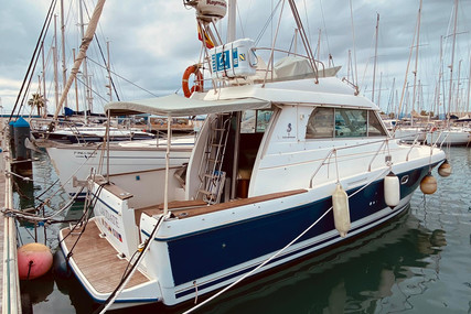 Beneteau Antares 10.80 for sale in Spain for €94,000 (£79,410)