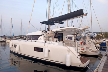 Lagoon 42 for sale in France for €460,000 (£387,950)