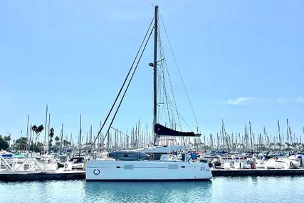 Lagoon 390 for sale in United States of America for $325,000 (£235,277)