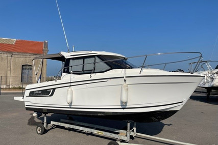 Jeanneau Merry Fisher 695 for sale in France for €49,000 (£41,395)