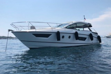 Beneteau Gran Turismo 40 for sale in France for €343,000 (£293,270)