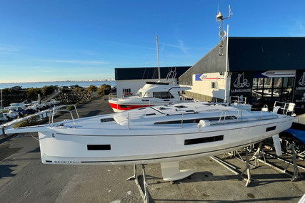 Beneteau Oceanis 40.1 for sale in France for €328,000 (£277,500)